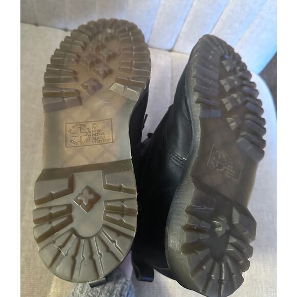 DOC MARTENS BLACK LEATHER AIR CUSHIONED SOLE BOOTS; SIZE 42 US M/9 Or W/10-11 - Picture 8 of 8